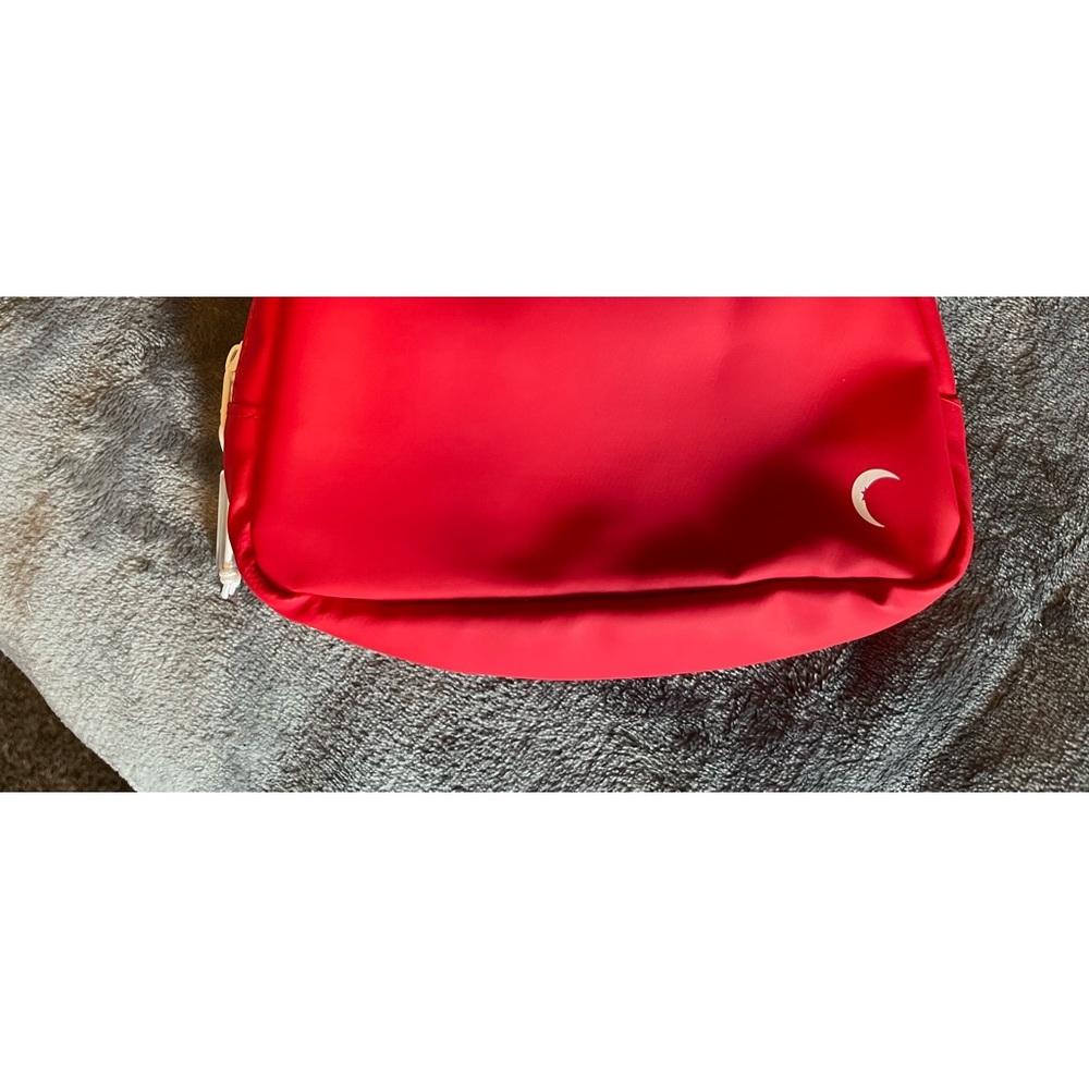 NWT Zyia Active Chili Red Crossbody Bag